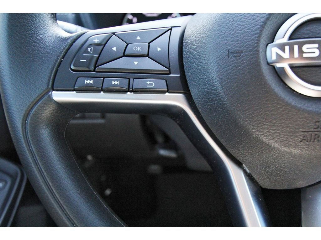 Used 2025 Nissan Sentra SV image 15