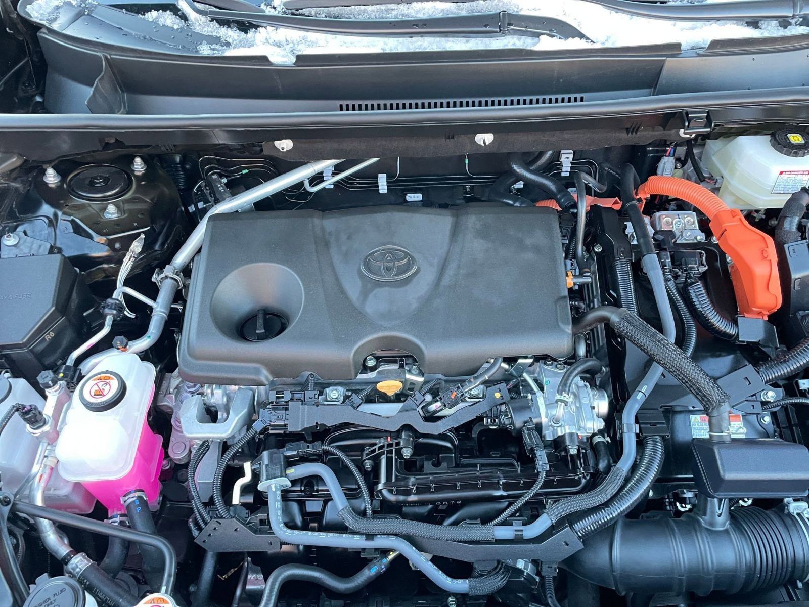 Used 2025 Toyota RAV4 LE image 31