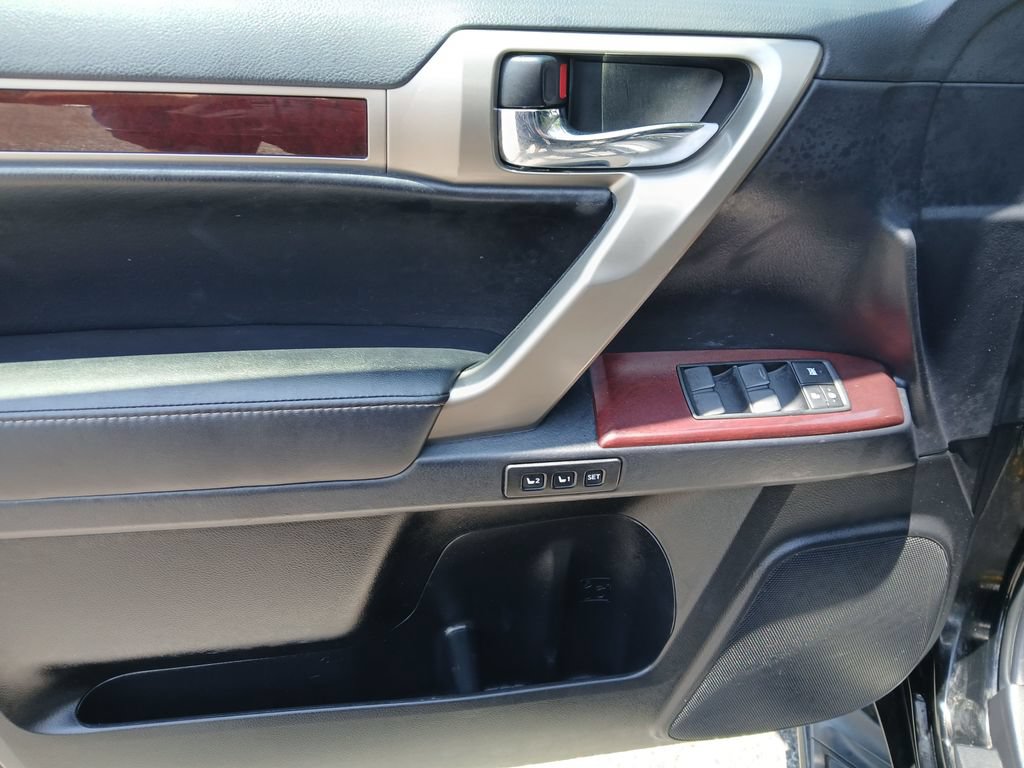 Used 2019 Lexus GX 460 Premium AWD/4WD image 24