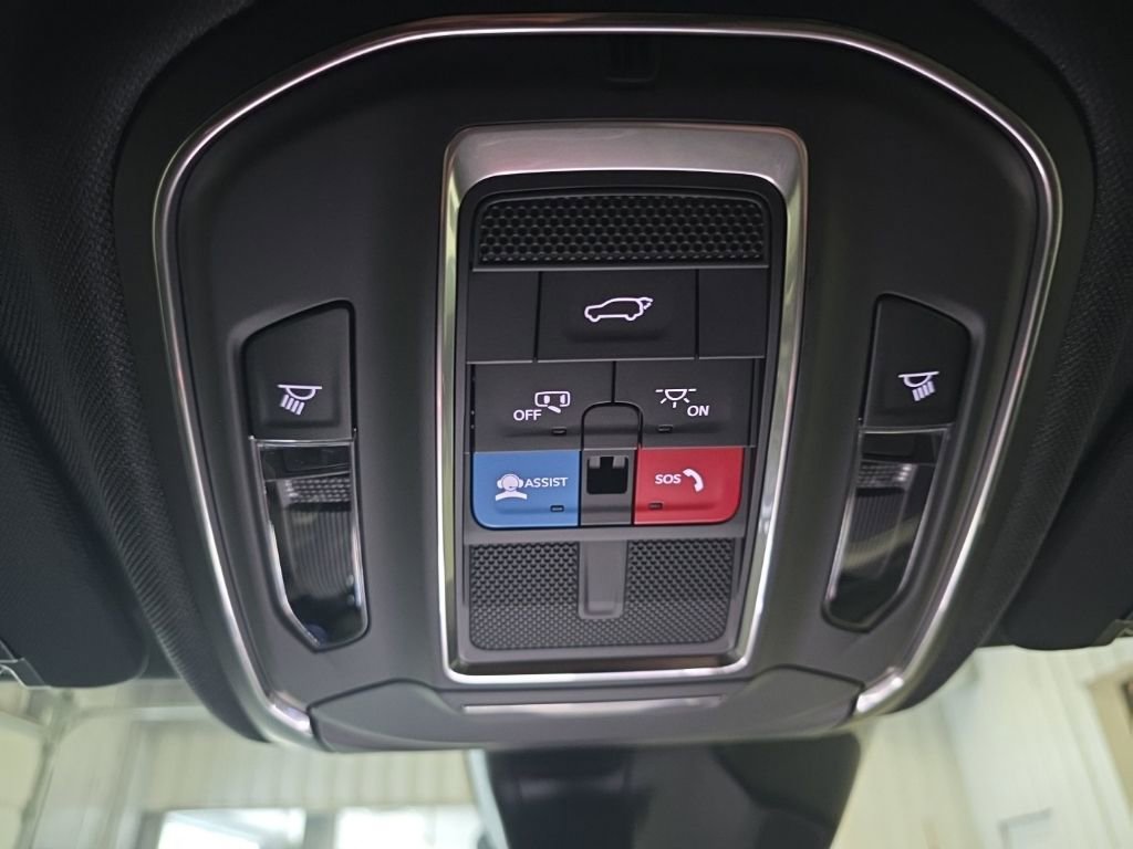 New 2026 Jeep Grand Cherokee Altitude AWD/4WD image 23