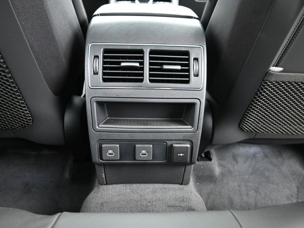 New 2026 Jaguar F-PACE R-Dynamic S image 17