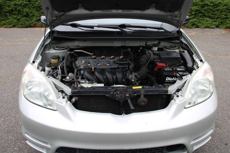 Used 2003 Toyota Matrix FWD image 15