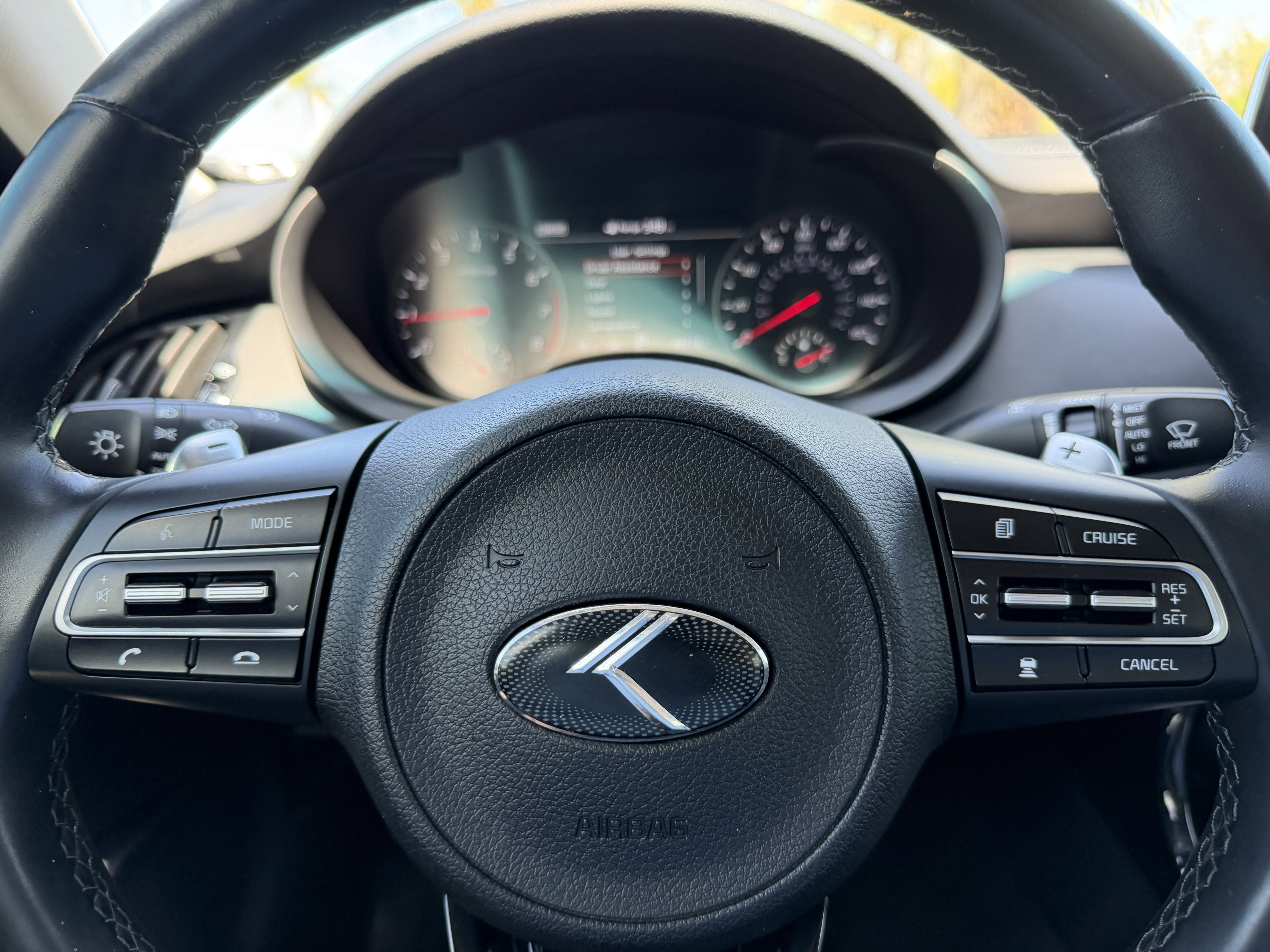 Certified 2019 Kia Stinger Premium image 32