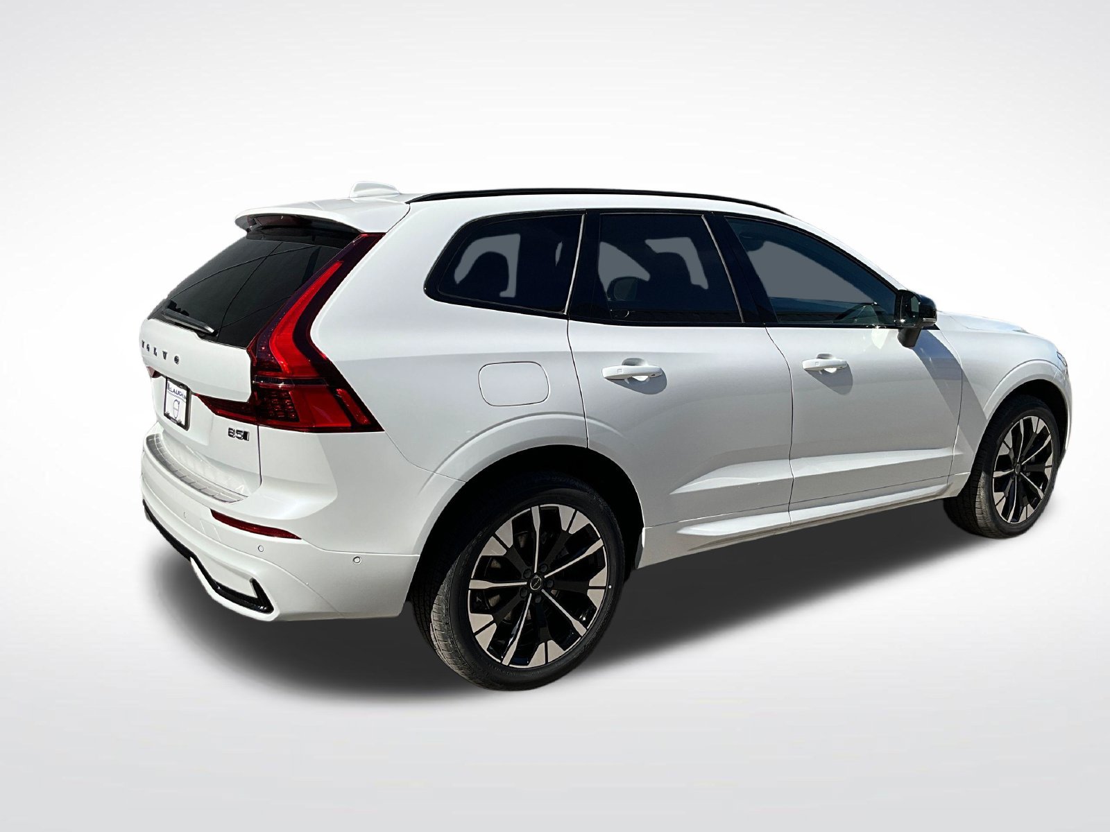New 2026 Volvo XC60 B5 Plus w/ Climate Package AWD/4WD image 5
