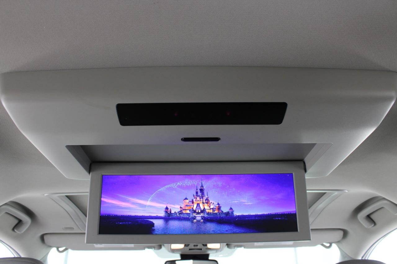 Used 2020 Toyota Sienna XLE Premium FWD image 32
