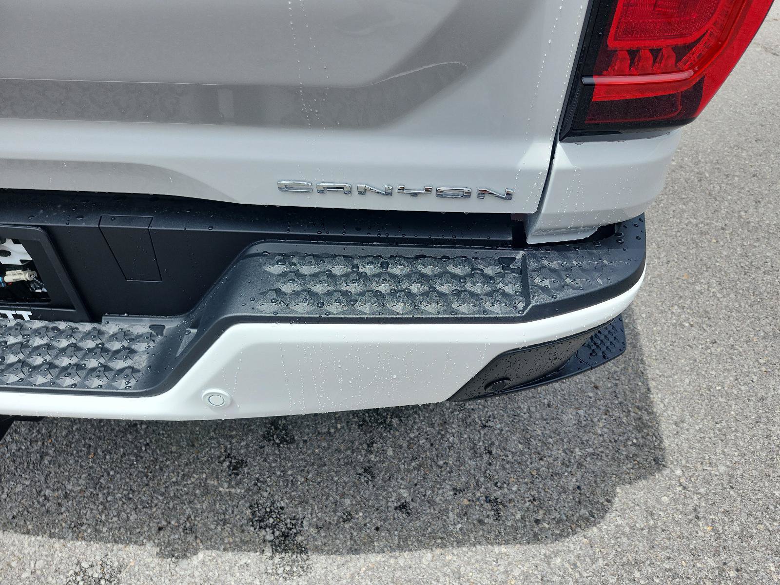 New 2026 GMC Canyon Denali AWD/4WD image 4