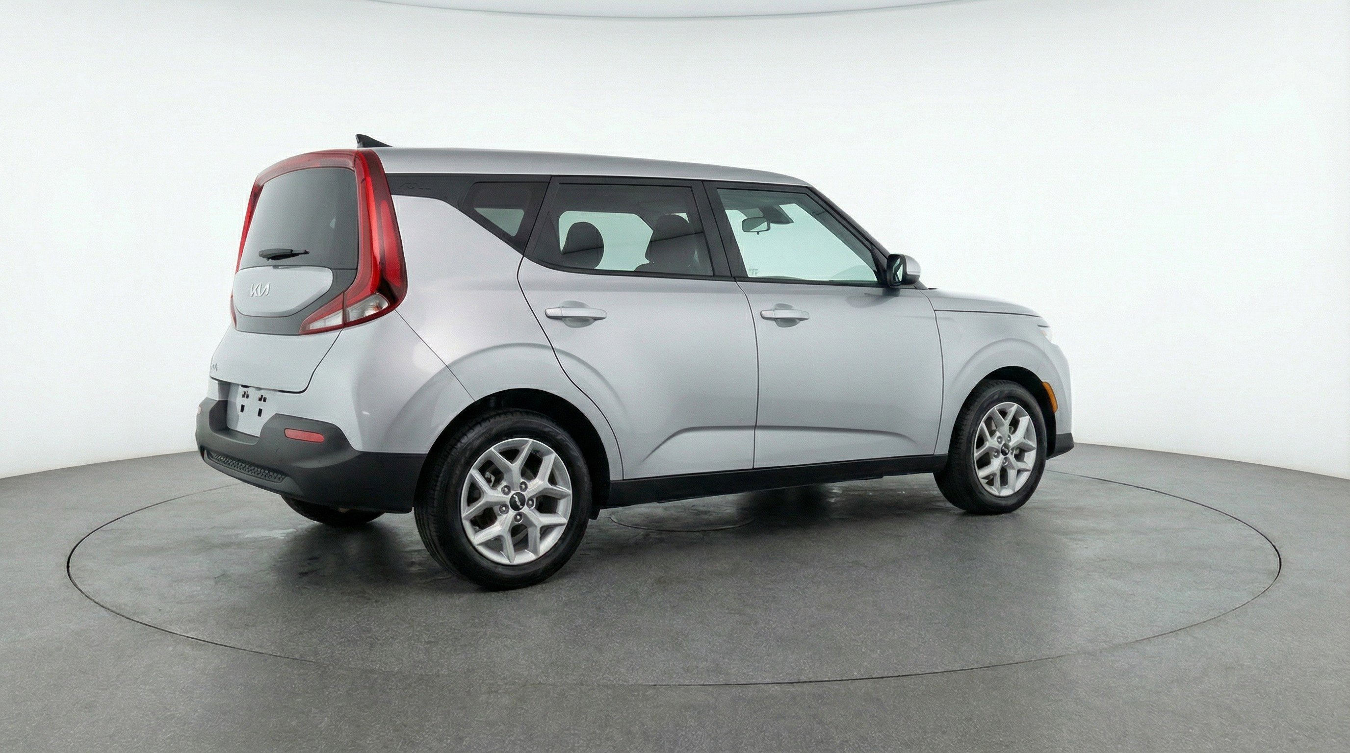 Used 2025 Kia Soul LX w/ LX Technology Package image 9