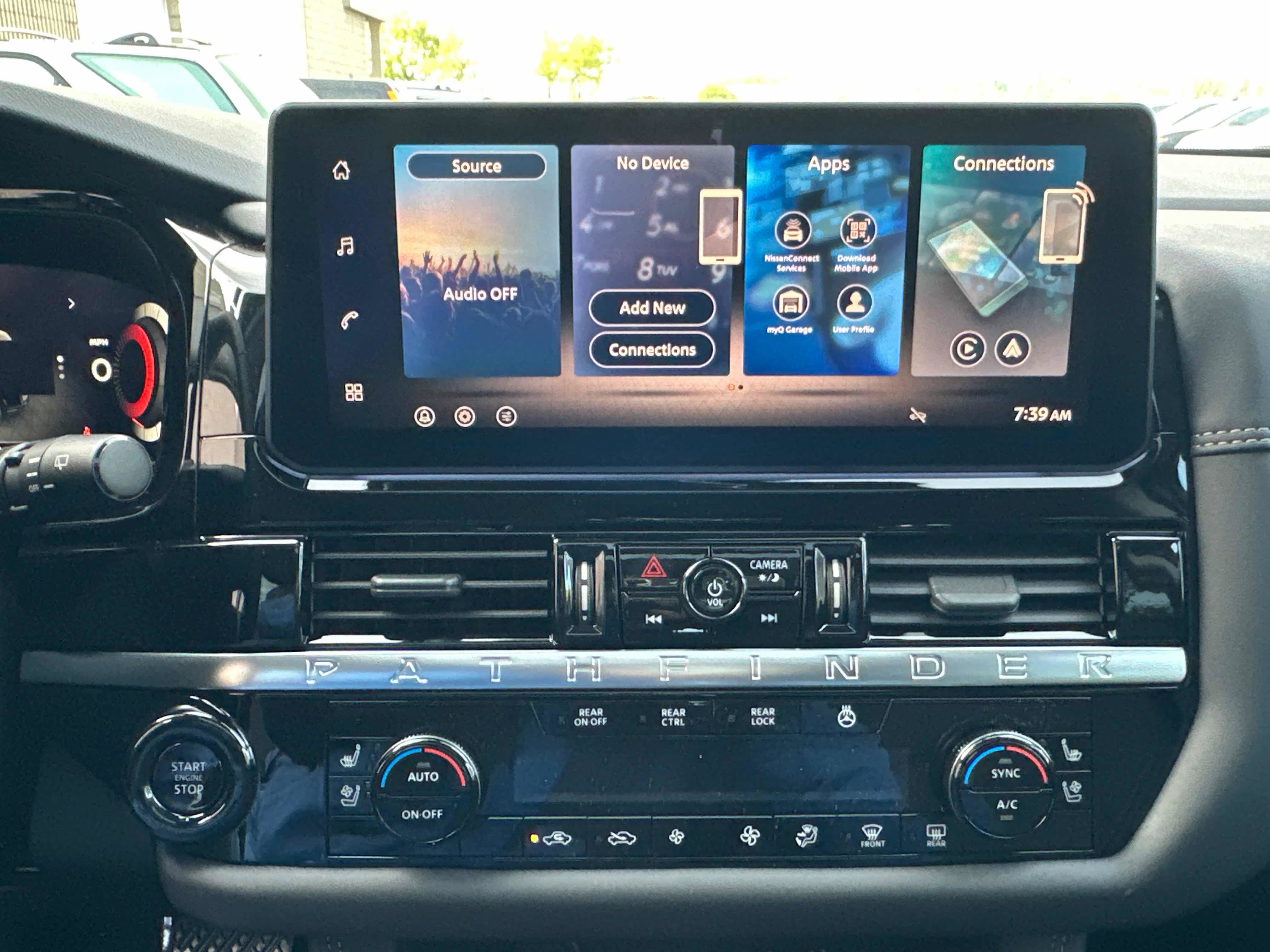 New 2026 Nissan Pathfinder Platinum AWD/4WD image 33