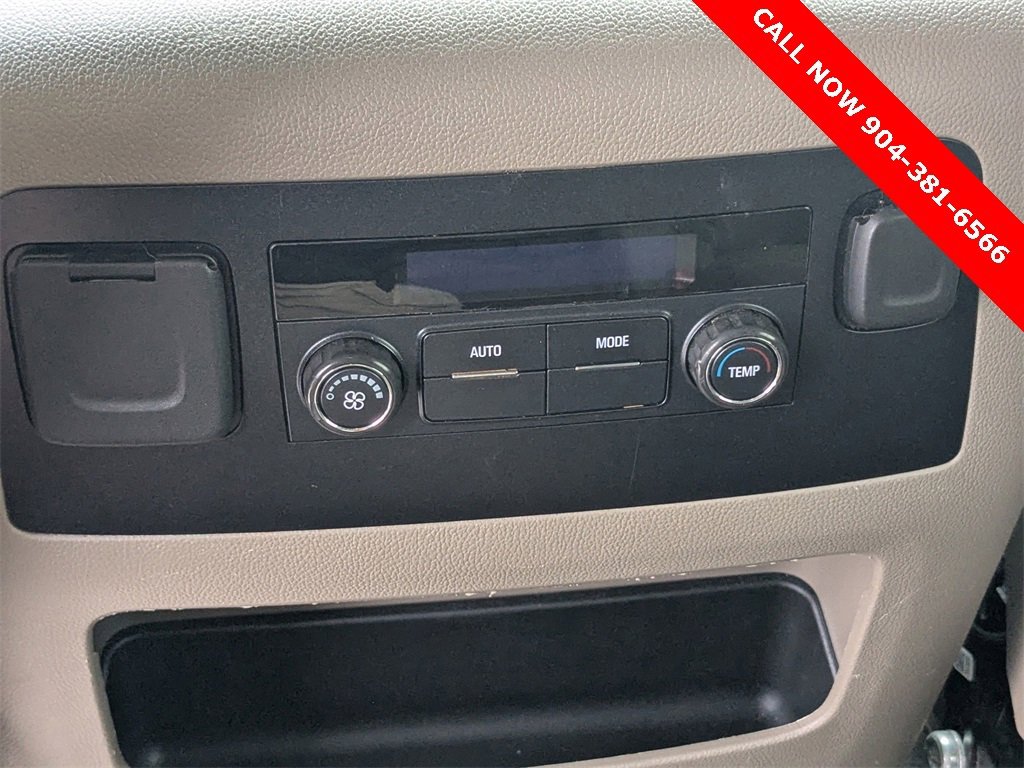 Used 2020 GMC Yukon XL SLT w/ HD Trailering Package image 16