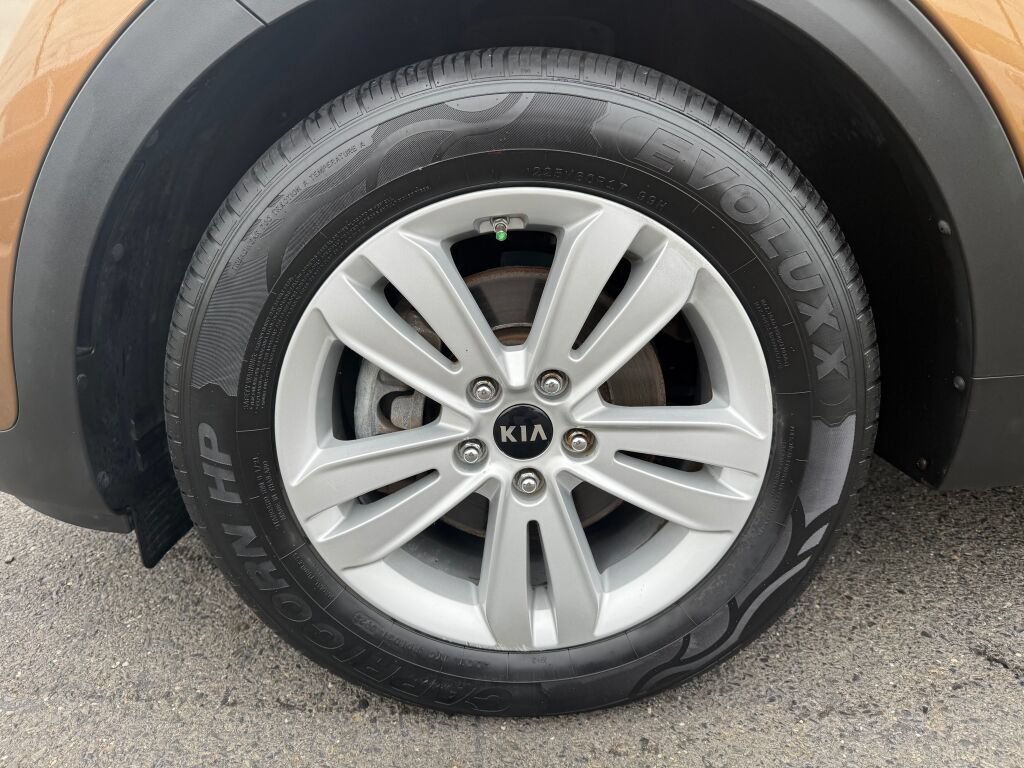 Used 2017 Kia Sportage LX FWD image 33