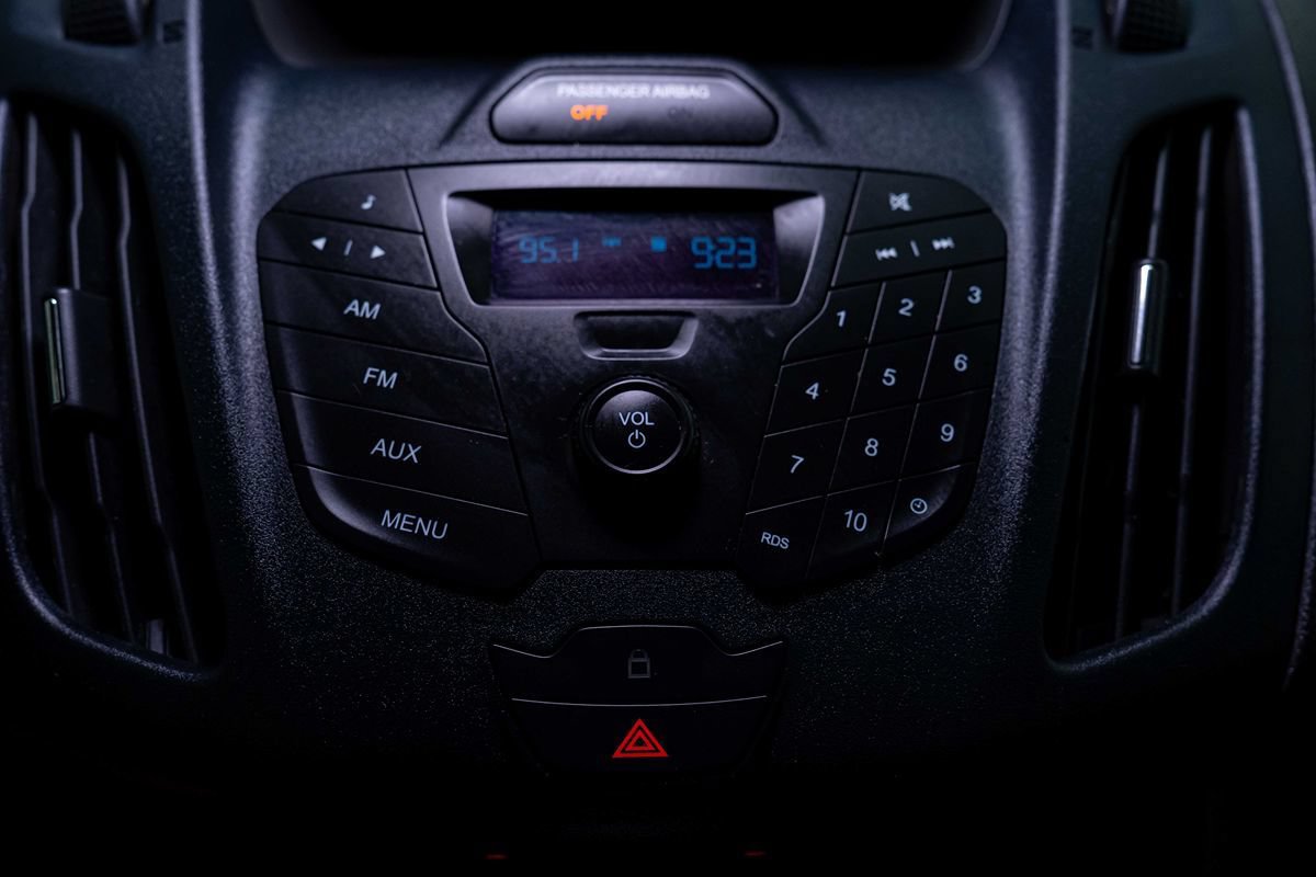 Used 2016 Ford Transit Connect XL FWD image 7