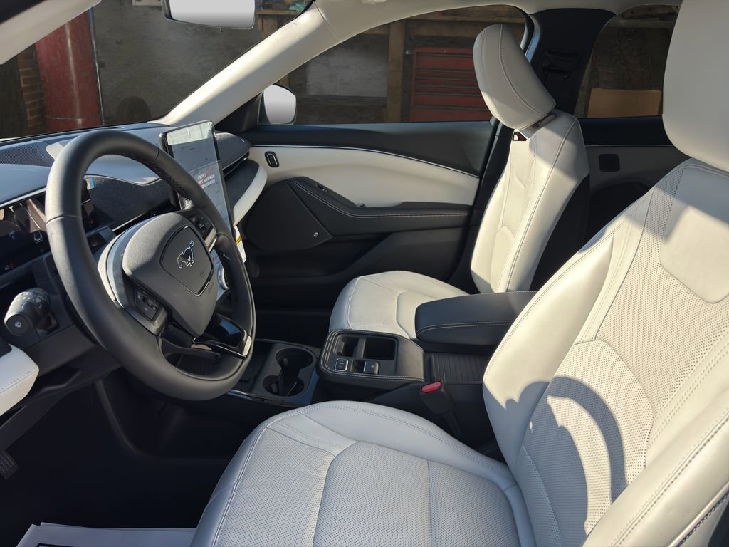 New 2026 Ford Mustang Mach-E Premium image 19