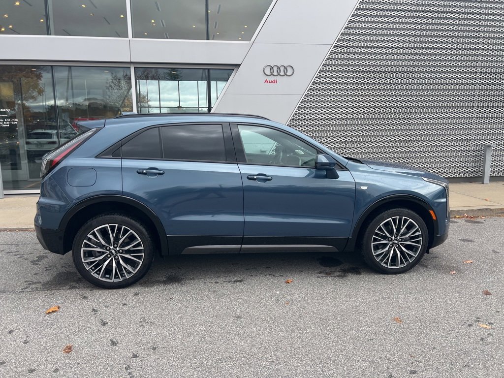 Used 2025 Cadillac XT4 Sport image 19