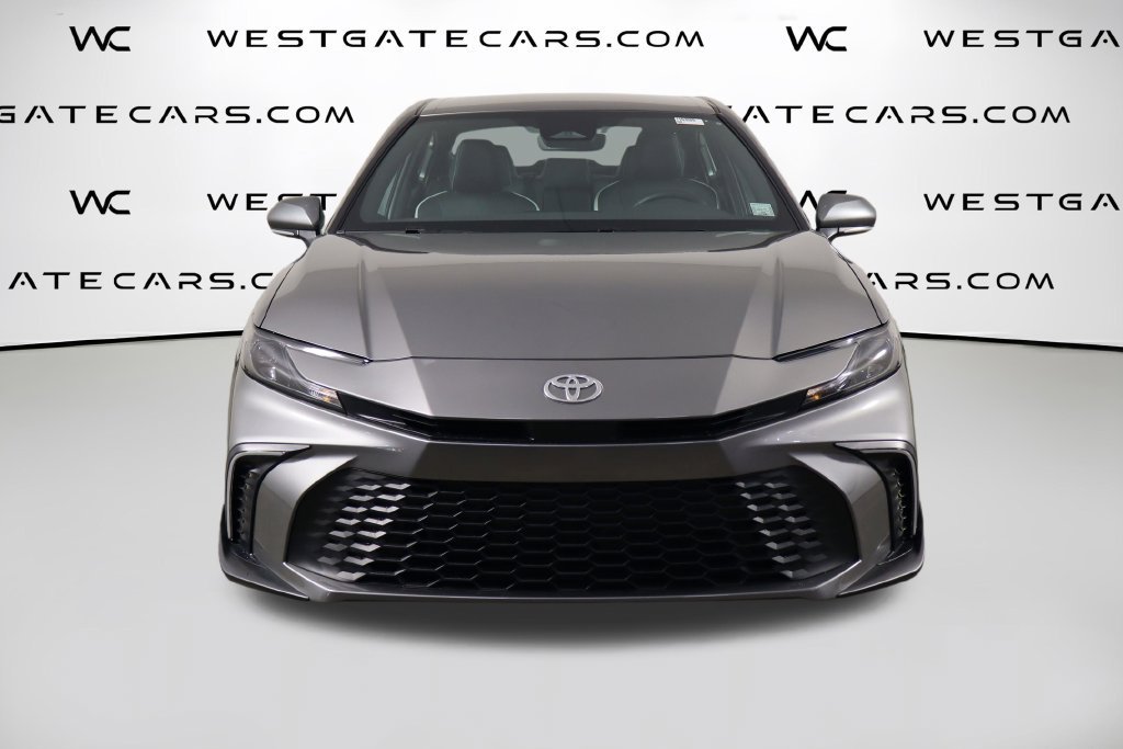 Used 2026 Toyota Camry SE w/ Convenience Package FWD image 2