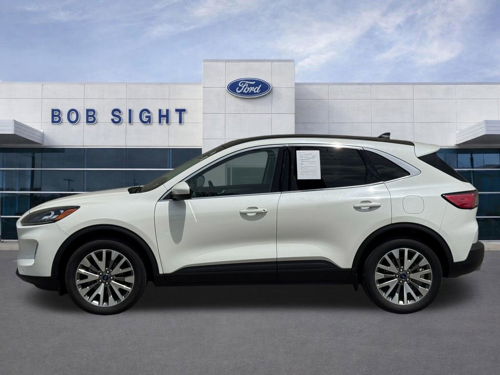 Used 2022 Ford Escape Titanium w/ Class II Trailer Tow Package AWD/4WD image 32