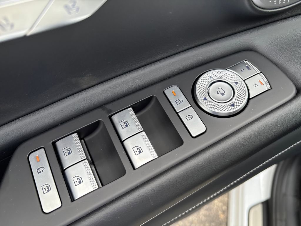 New 2026 Genesis GV80 2.5T Advanced image 13