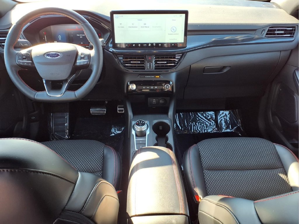 Used 2024 Ford Escape ST-Line w/ Tech Pack #1 AWD/4WD image 11