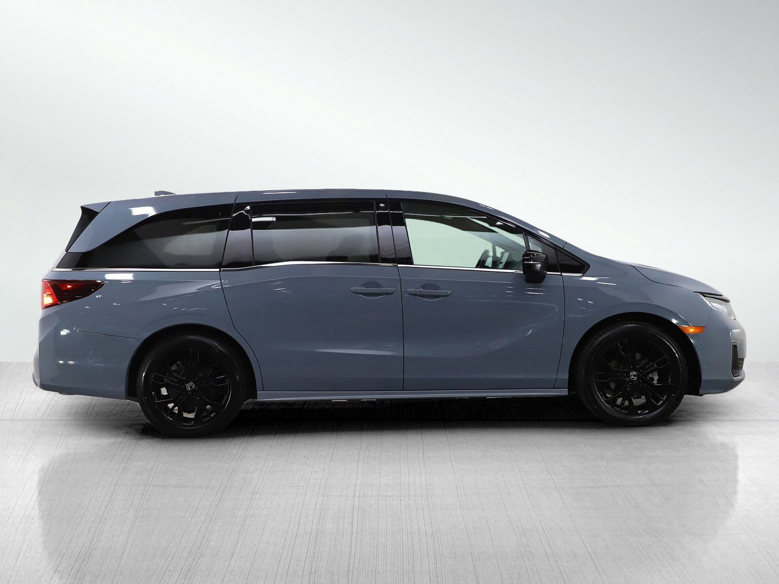 Used 2025 Honda Odyssey Sport-L image 6
