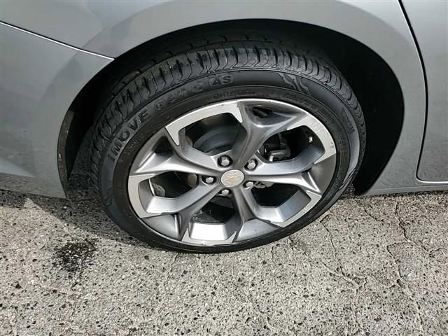 Used 2024 Chevrolet Malibu LT FWD image 17