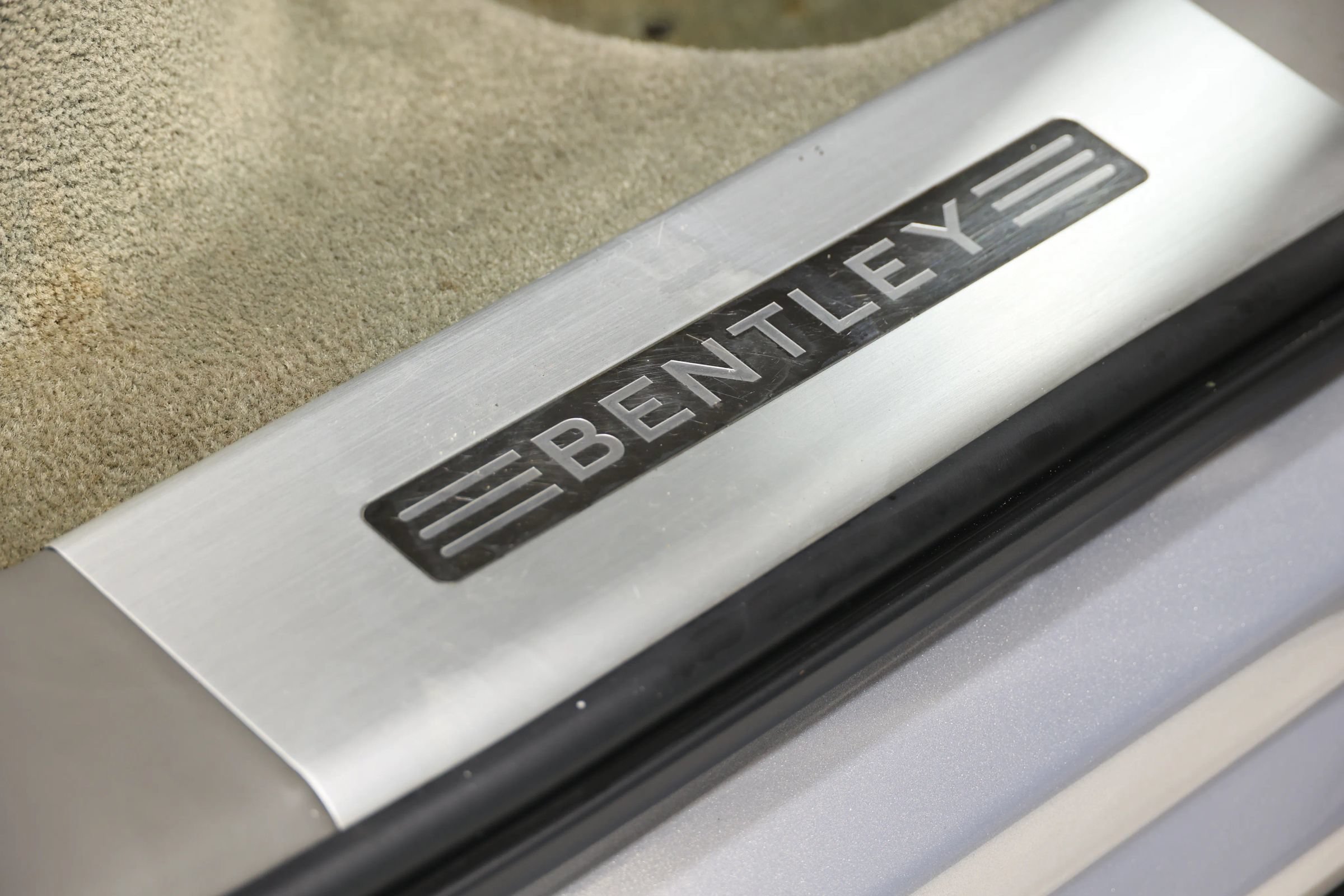 Used 2018 Bentley Bentayga Onyx Edition AWD/4WD image 88