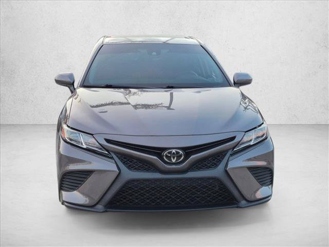 Used 2019 Toyota Camry SE w/ Carpet Mat Package FWD image 2