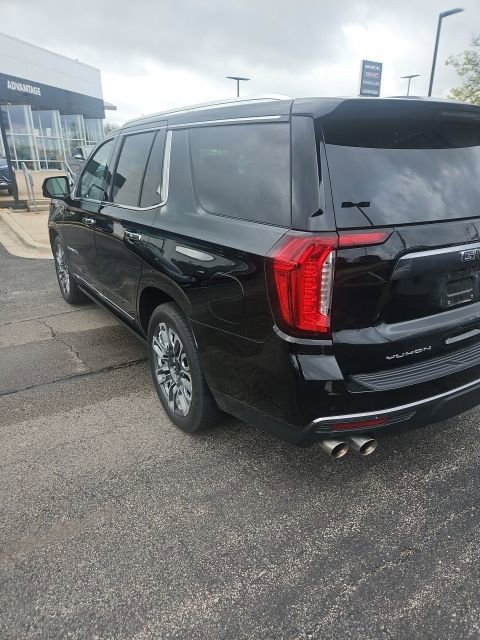 Used 2023 GMC Yukon Denali Ultimate image 8