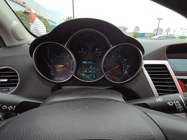 Used 2015 Chevrolet Cruze LT FWD image 17