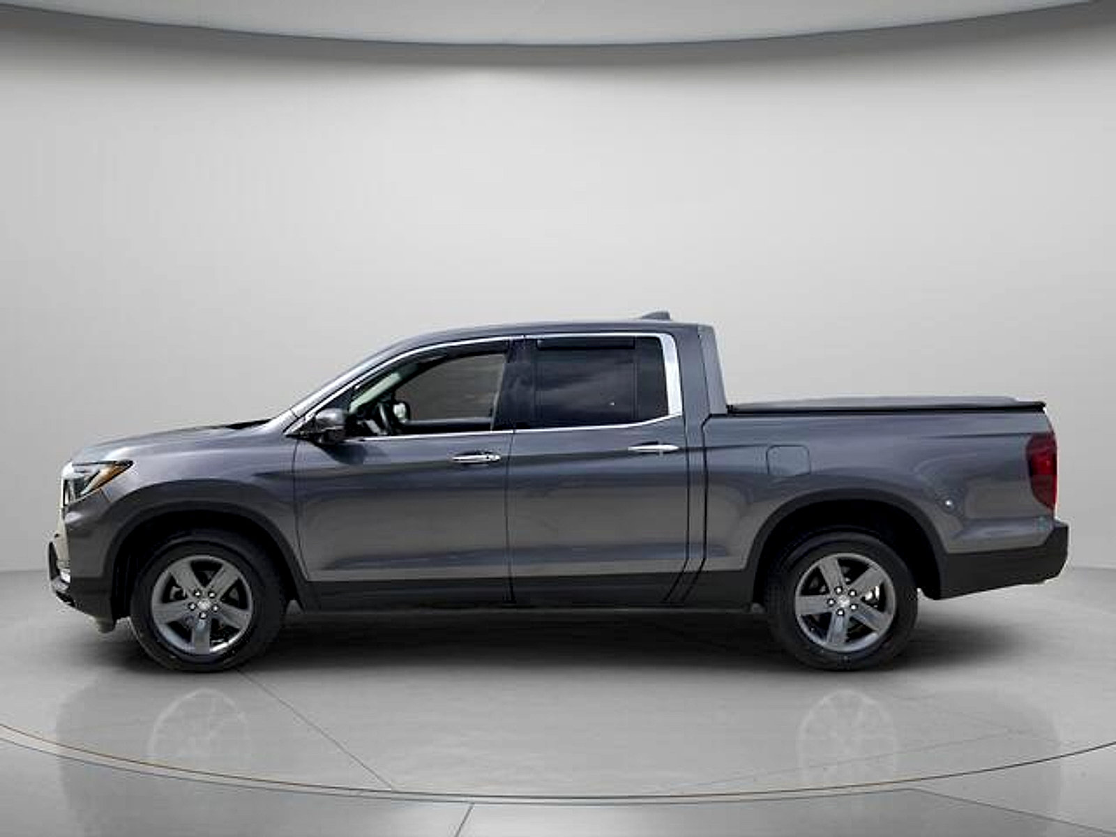 Used 2021 Honda Ridgeline RTL-E image 3