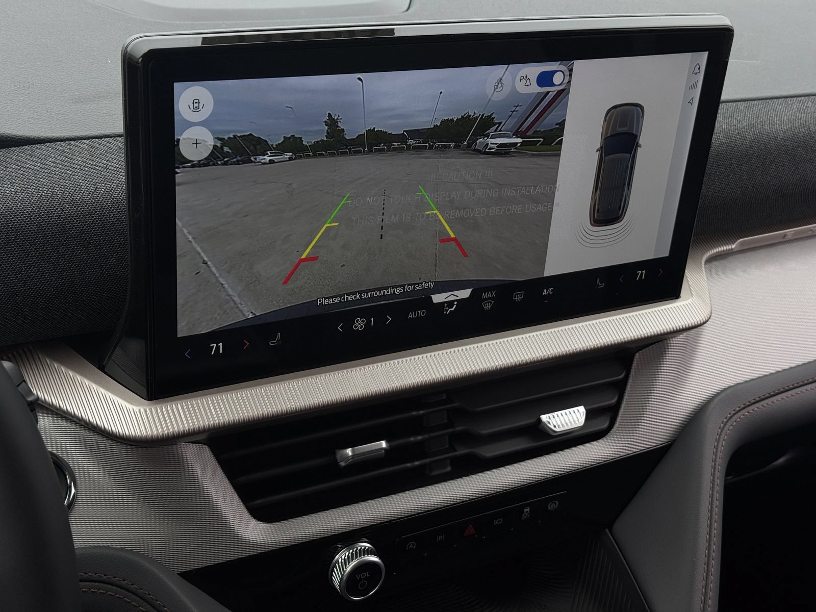 New 2026 Ford Explorer Active RWD image 16