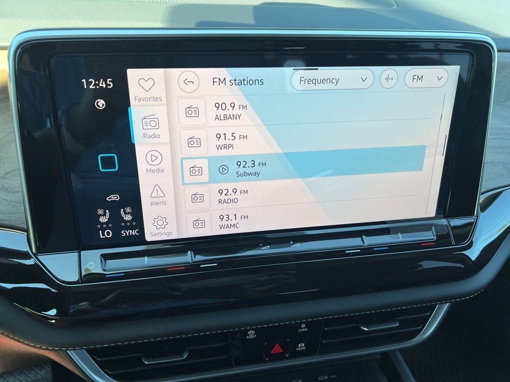 New 2026 Volkswagen Atlas SE image 23