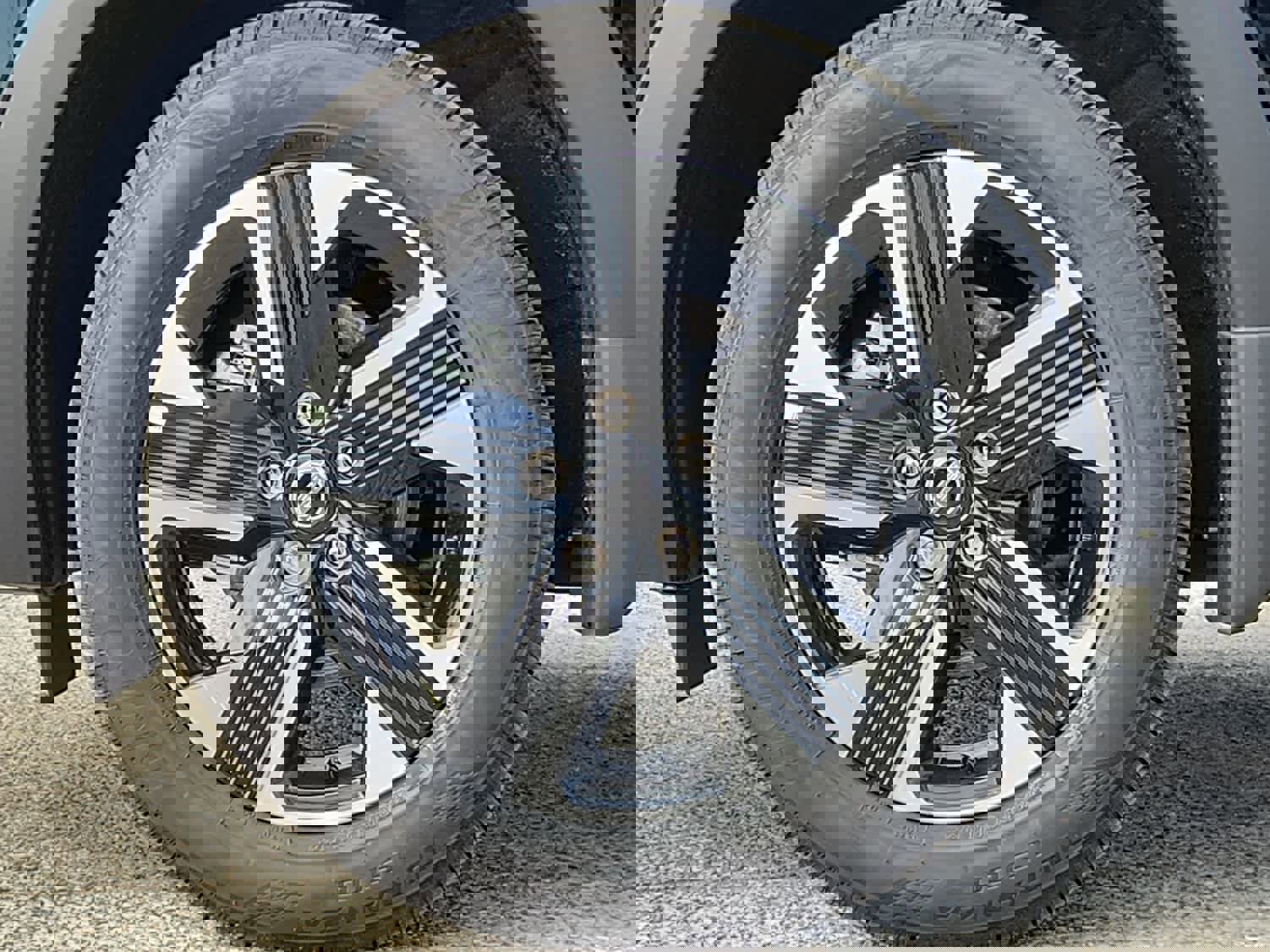 New 2026 Nissan Kicks SV w/ Cold Weather Package AWD/4WD image 6