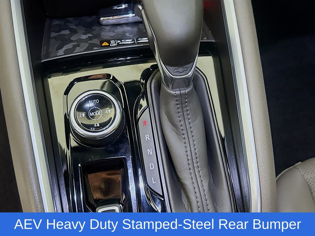 Used 2024 Chevrolet Colorado ZR2 w/ ZR2 Bison Edition image 24