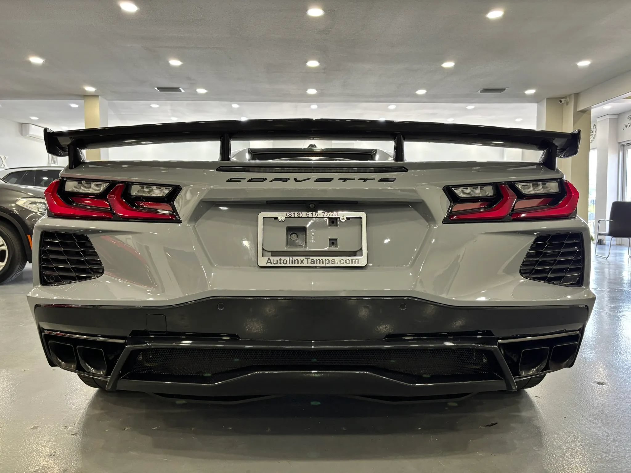 Used 2025 Chevrolet Corvette Stingray Preferred Conv w/ Z51 Performance Package RWD image 9