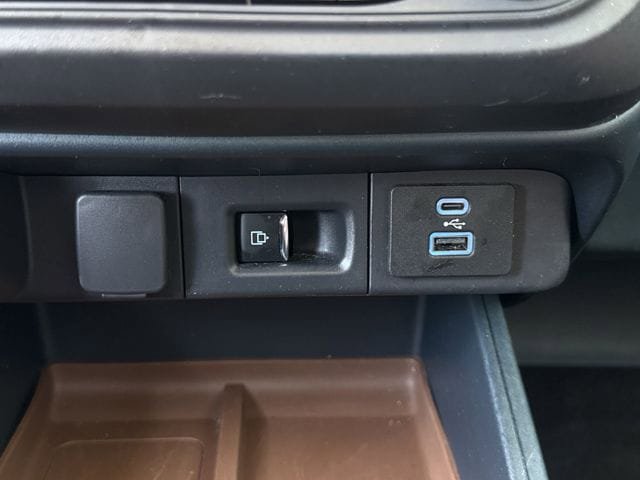 Used 2024 Ford Maverick Lariat FWD image 21