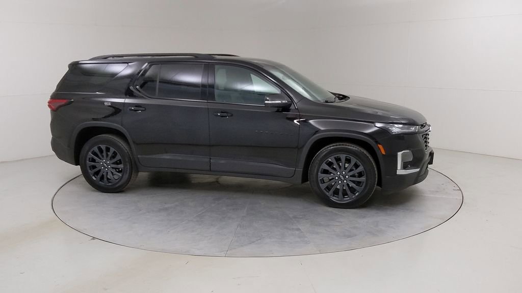Used 2023 Chevrolet Traverse RS AWD/4WD image 13