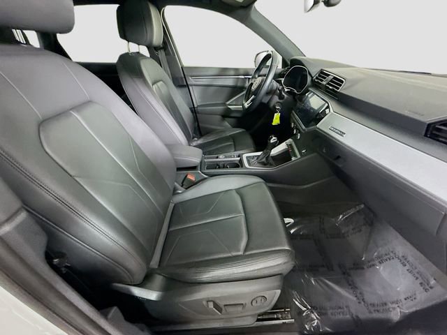 Used 2021 Audi Q3 2.0T Premium image 28