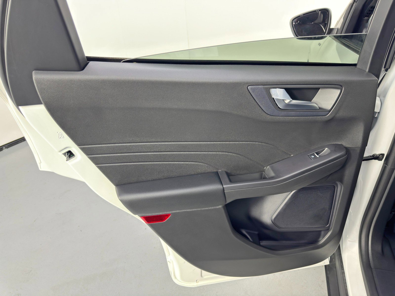 Used 2024 Ford Escape ST-Line Select image 37