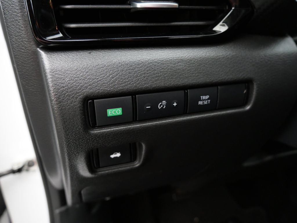 Used 2024 Nissan Sentra SV FWD image 16