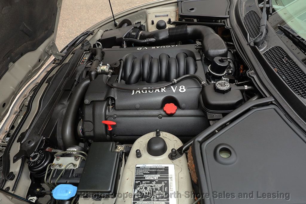 Used 1998 Jaguar XK8 Convertible RWD image 37