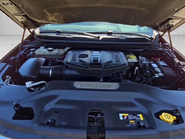 Used 2024 Jeep Wagoneer L Series II AWD/4WD image 23
