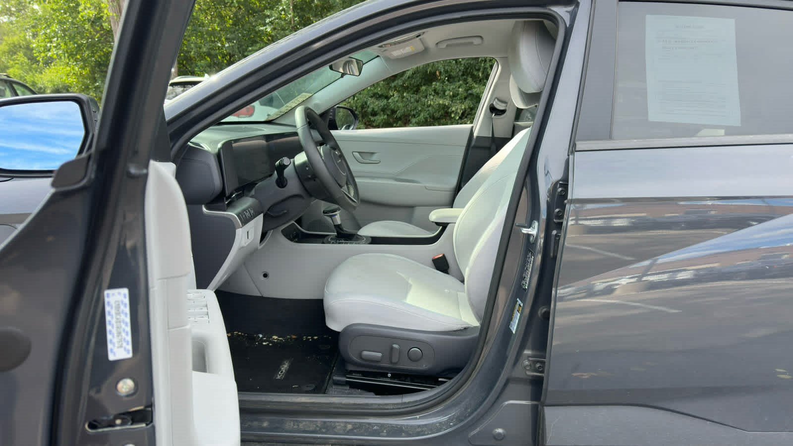 Certified 2024 Hyundai Kona SEL AWD/4WD image 5
