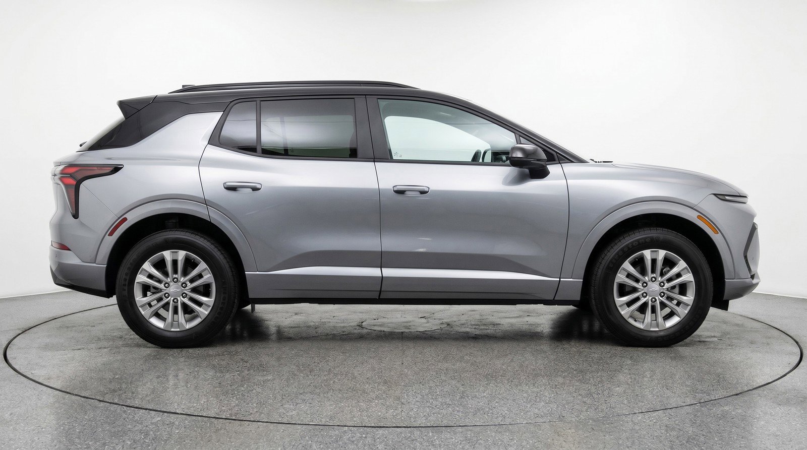 Used 2025 Chevrolet Equinox LT FWD image 11