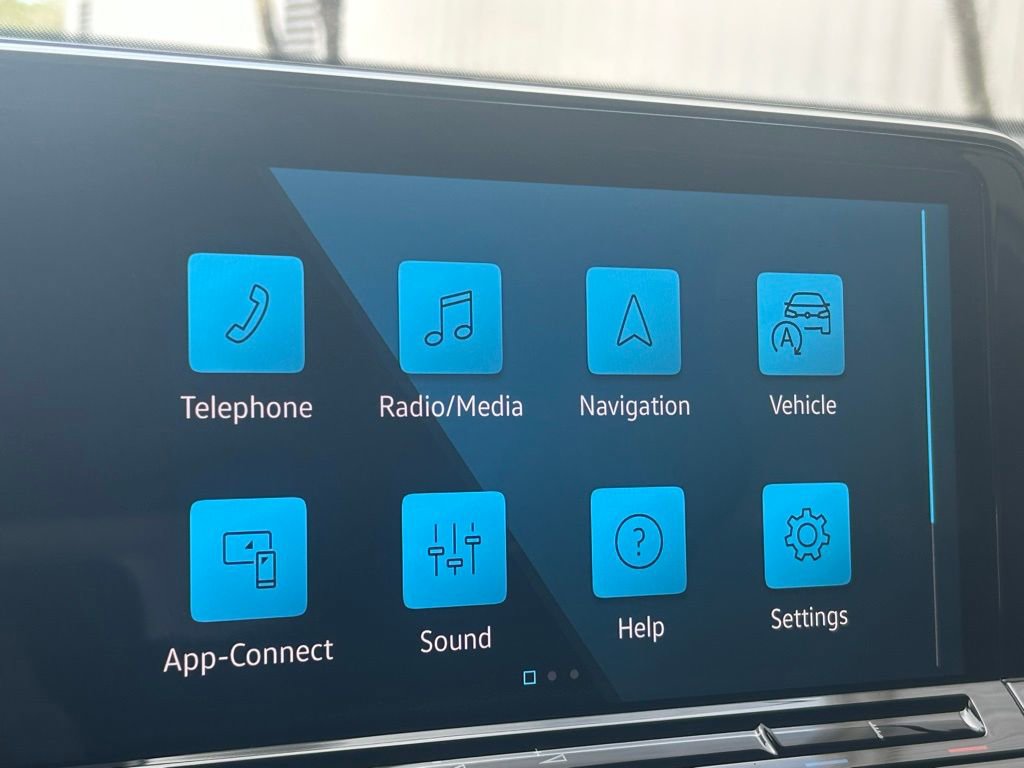 New 2026 Volkswagen Atlas Cross Sport SE image 15