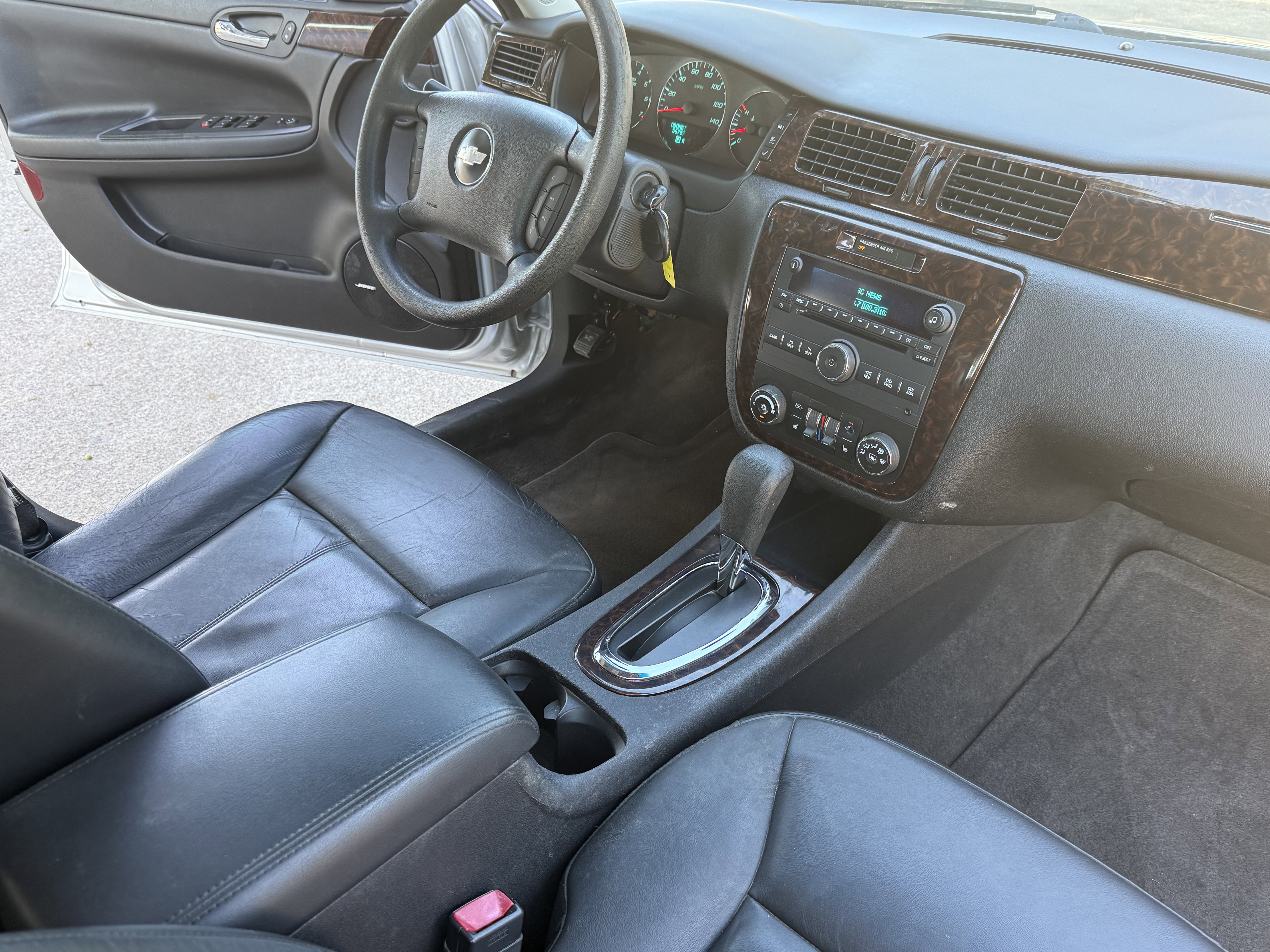 Used 2016 Chevrolet Impala LTZ image 13