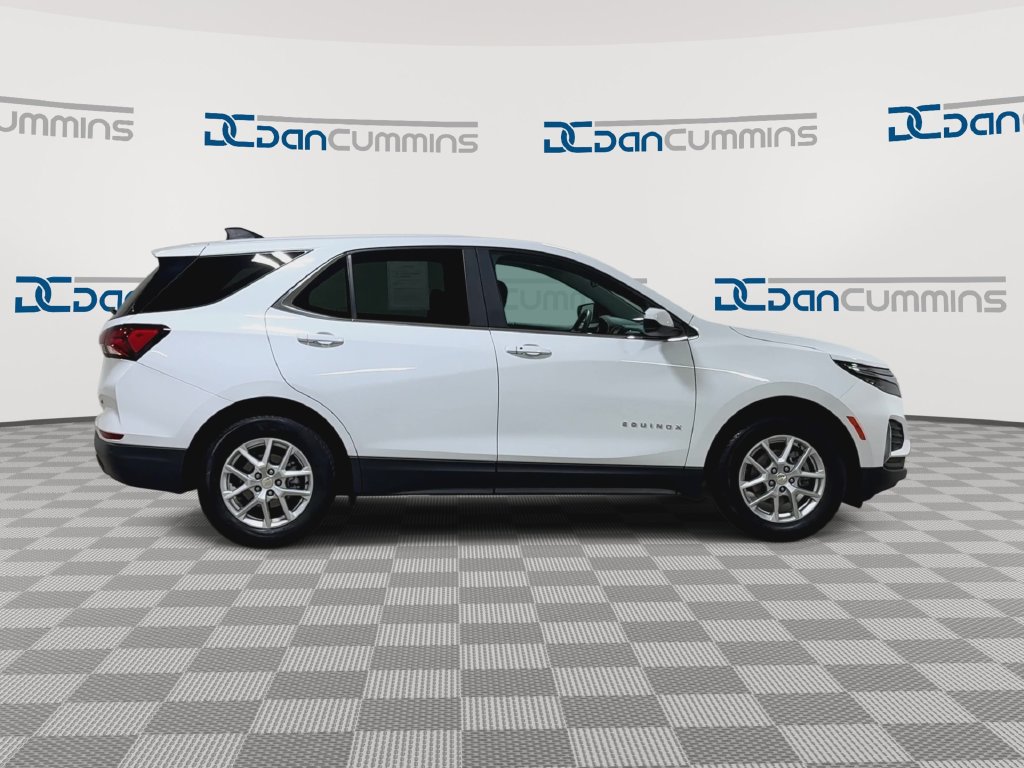 Used 2023 Chevrolet Equinox LT FWD image 2