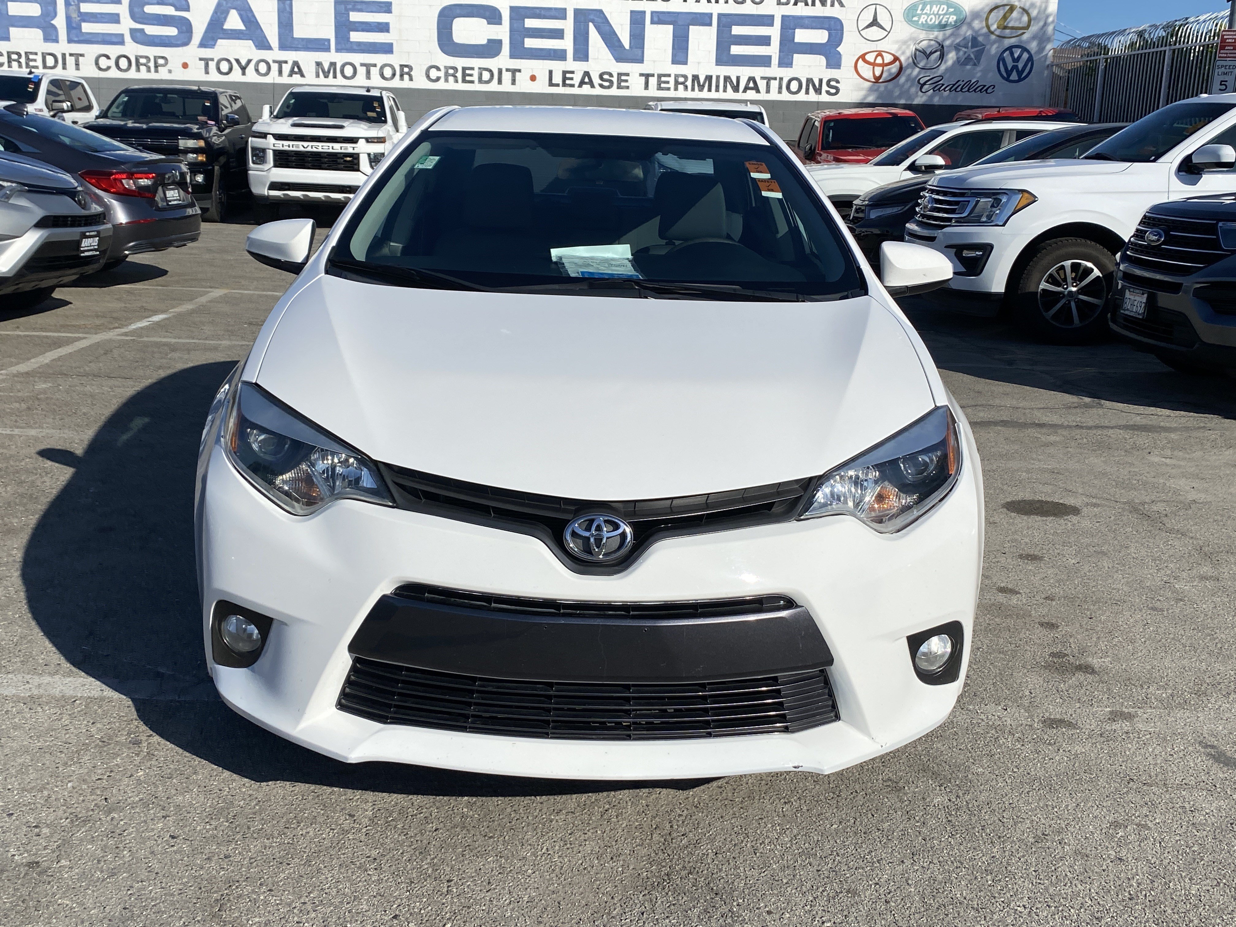 Used 2015 Toyota Corolla LE FWD image 3