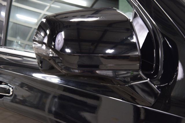 Used 2023 Chevrolet Tahoe High Country AWD/4WD image 17
