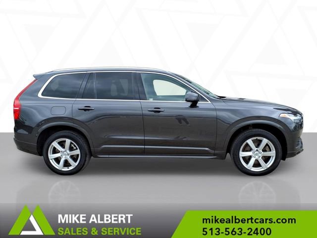 Used 2023 Volvo XC90 B5 Core AWD/4WD image 8