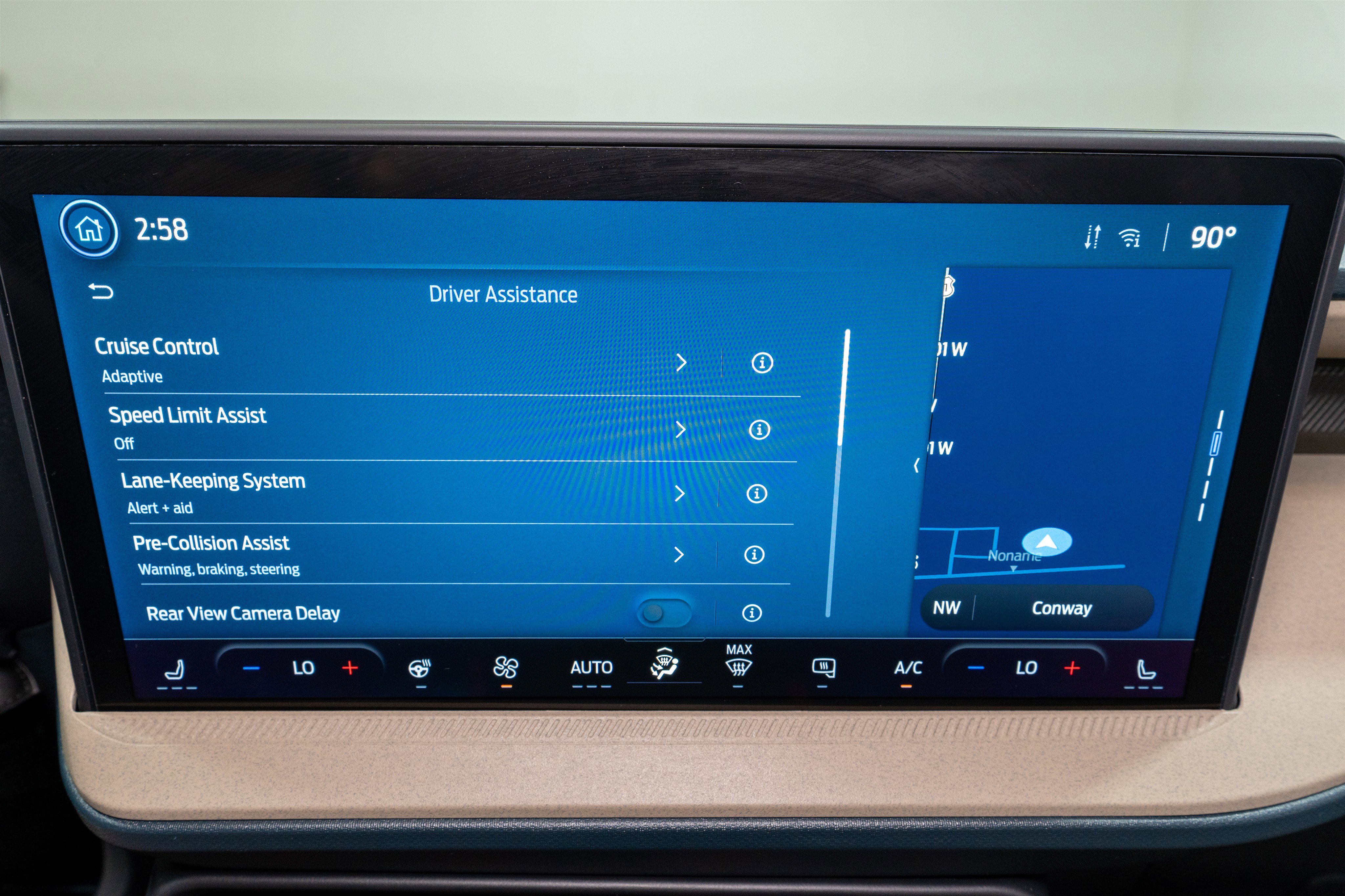 Used 2025 Ford Maverick Lariat w/ 4K Tow Package image 22