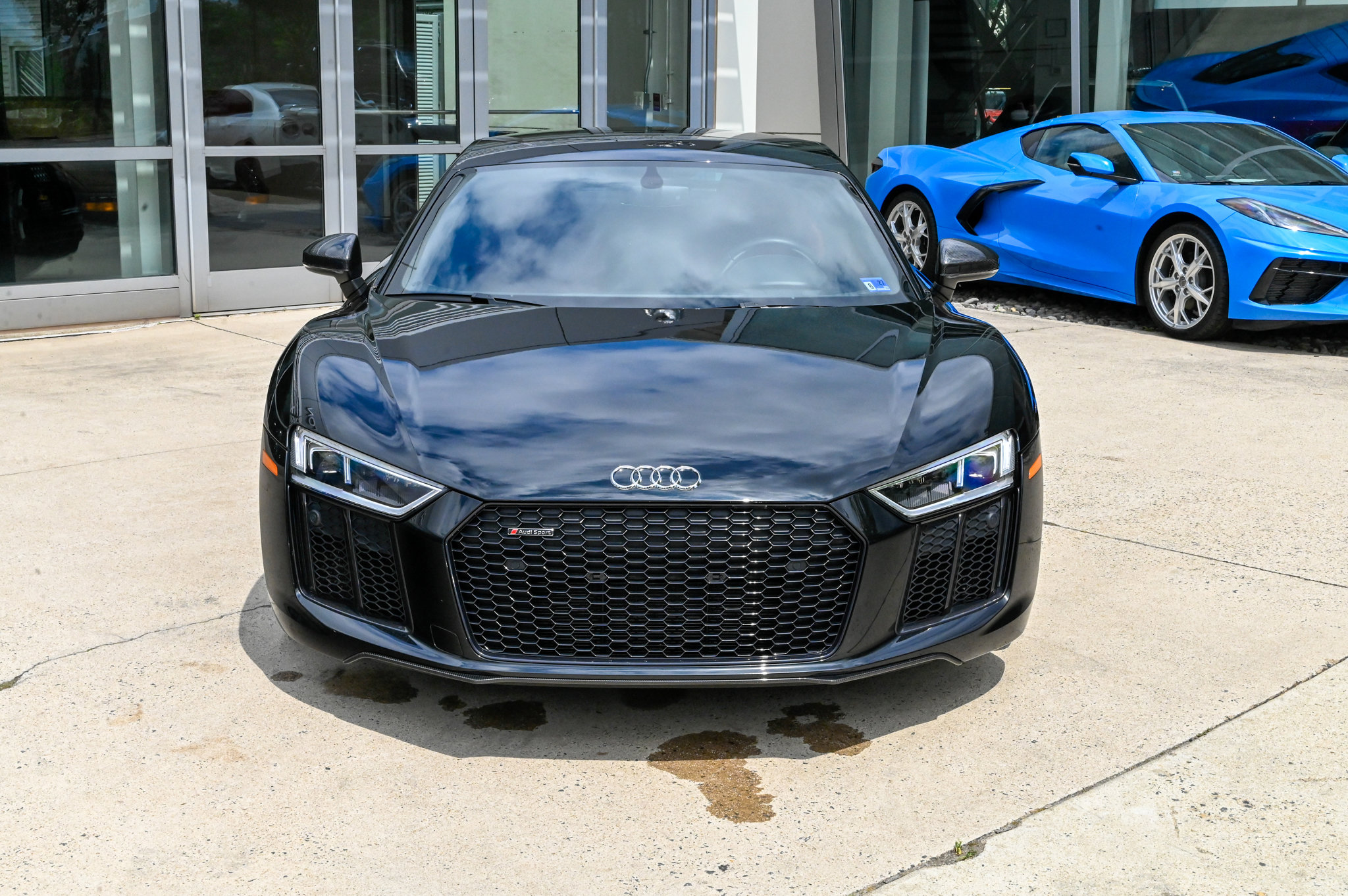 Used 2018 Audi R8 V10 plus AWD/4WD image 2